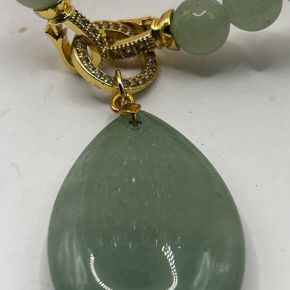 NEW Green Adventurine Beaded Necklace &  Pendant w/Crystal Clasps. - Picture 5 of 5